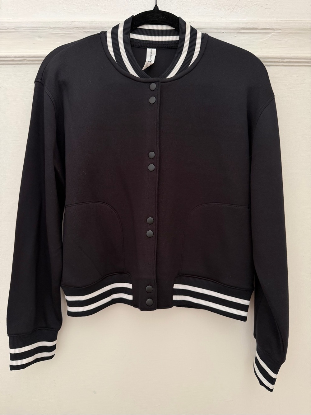Target a new day Bomber Jacket Women’s SZ Small Black